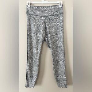 Nike Dri Fit Gray White High Rise Leopard Print Soft Leggings